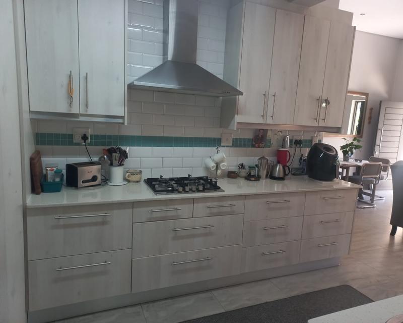 3 Bedroom Property for Sale in Somerset West Western Cape